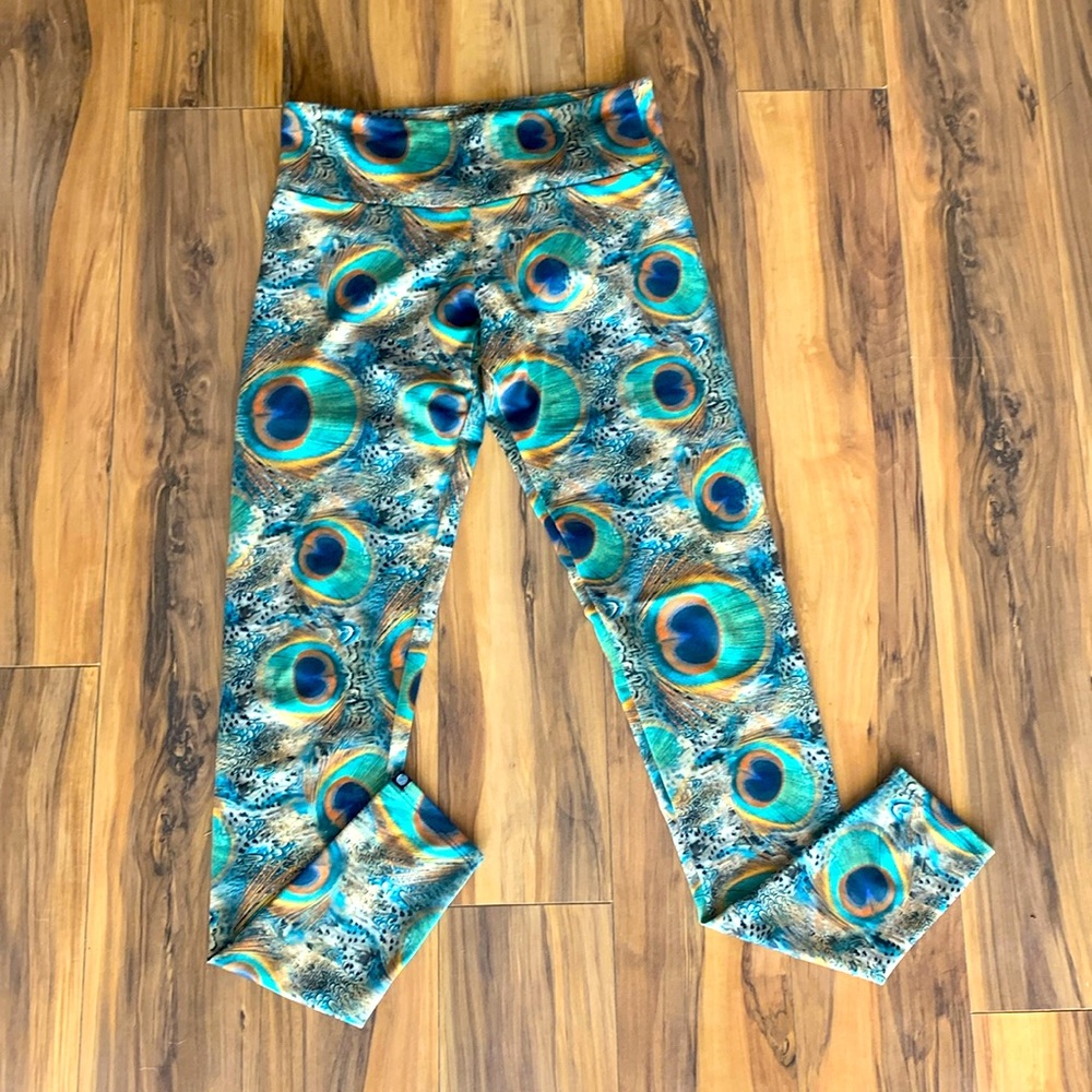 Onzie leggings peacock feather print size s/m